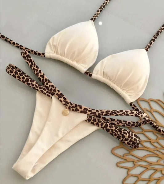 Maillot de bain string deux pièces