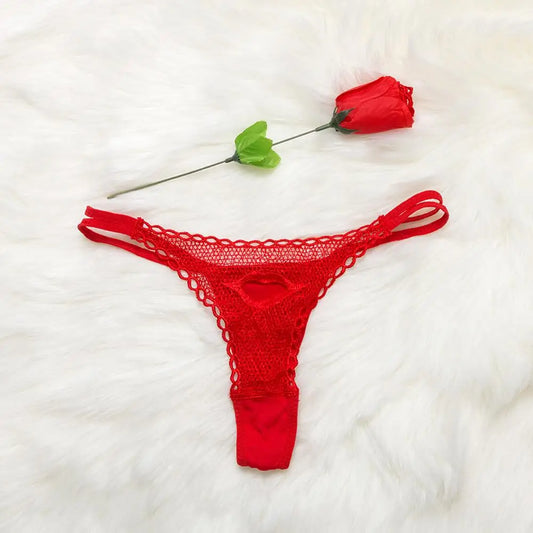 String en Dentelle Rouge