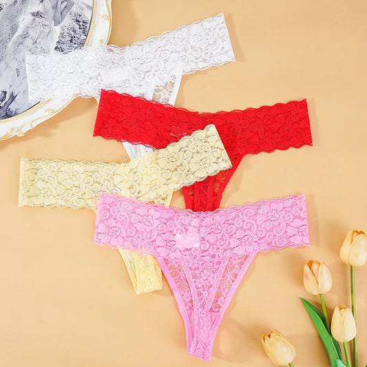 String en Dentelle Florale pour Femme